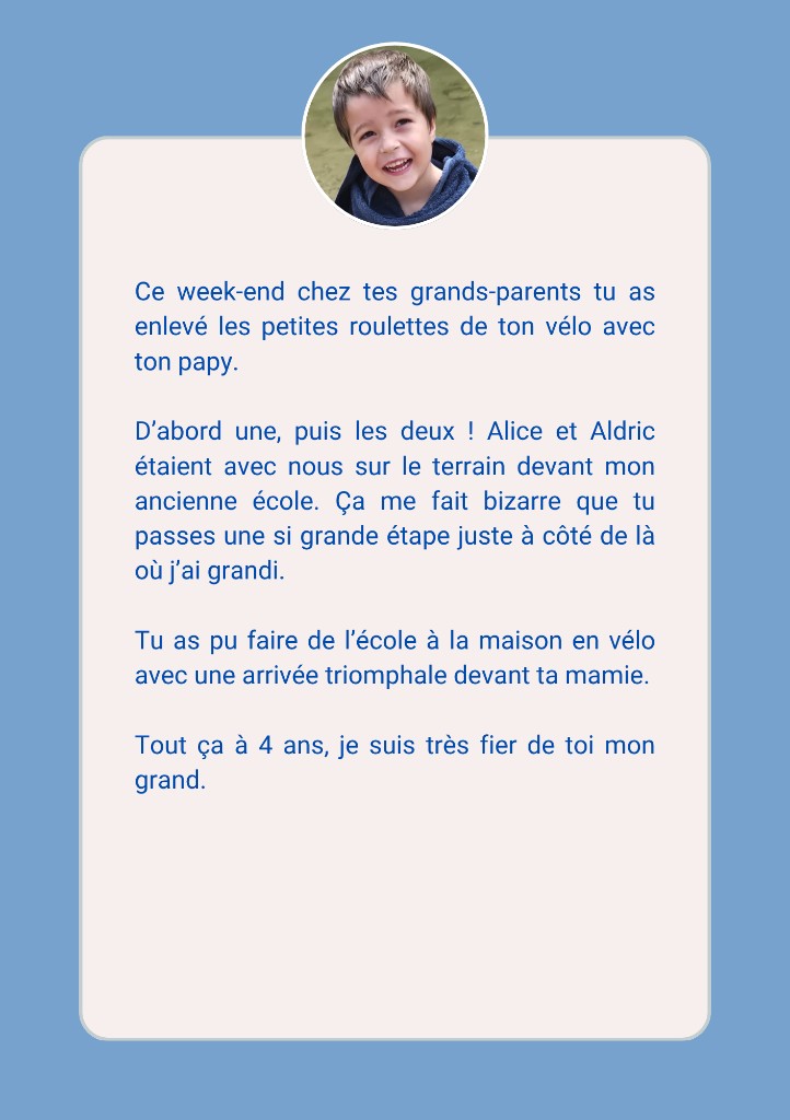 Verso de la carte souvenir : le récit écrit par le parent pour son enfant.
